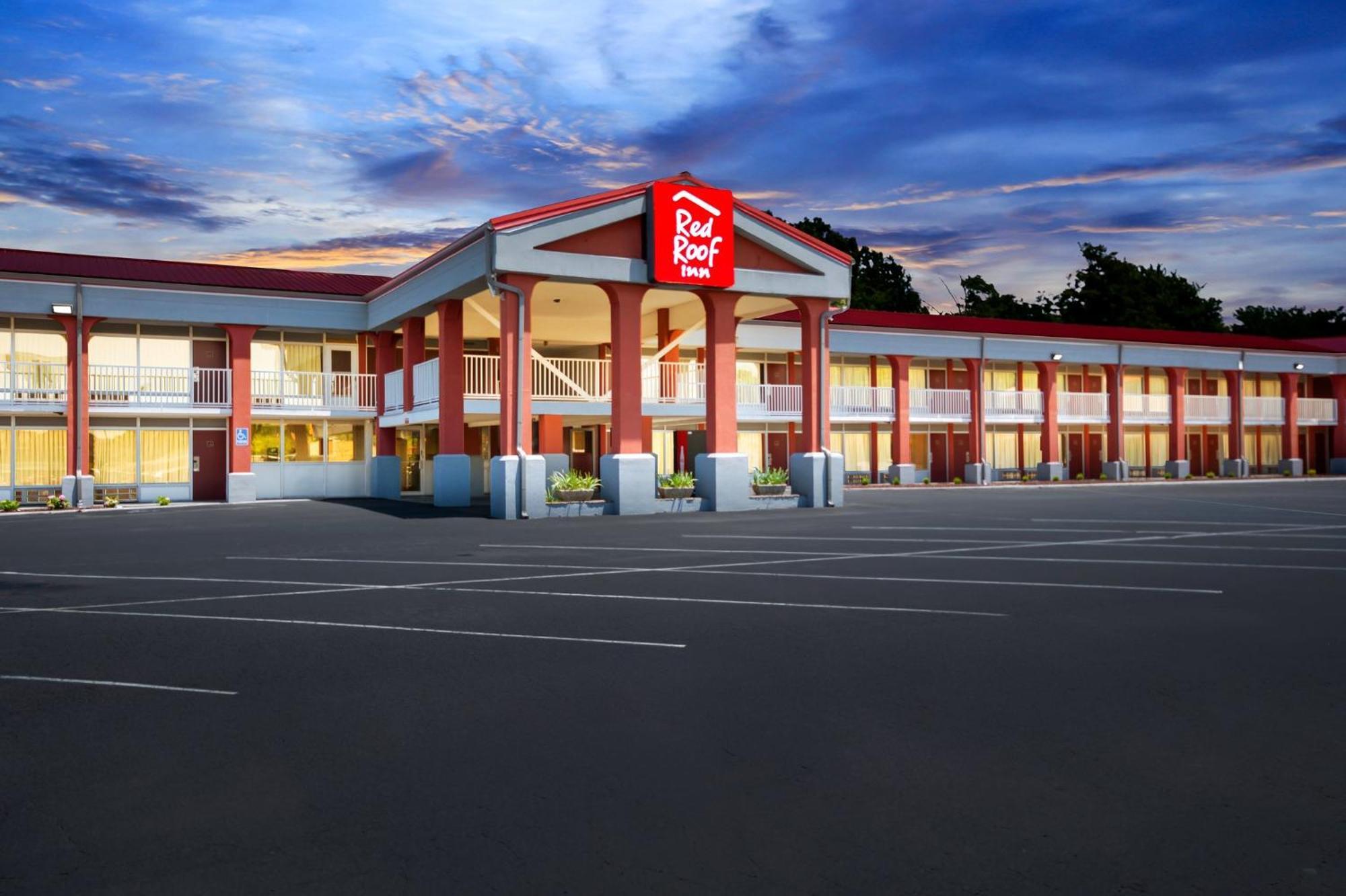 Red Roof Inn בראה מראה חיצוני תמונה