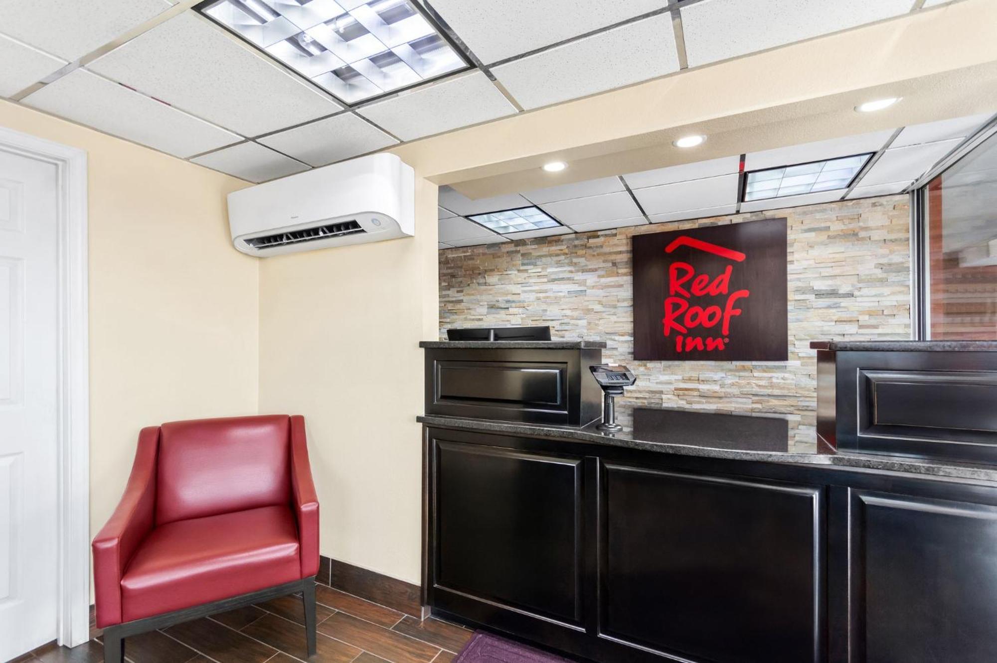 Red Roof Inn בראה מראה חיצוני תמונה