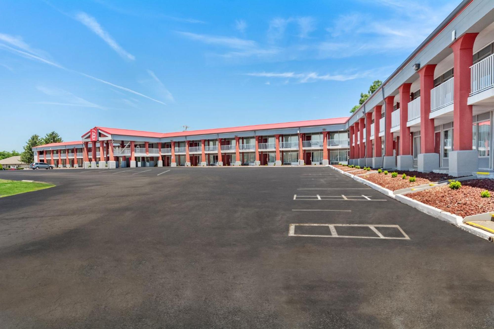 Red Roof Inn בראה מראה חיצוני תמונה