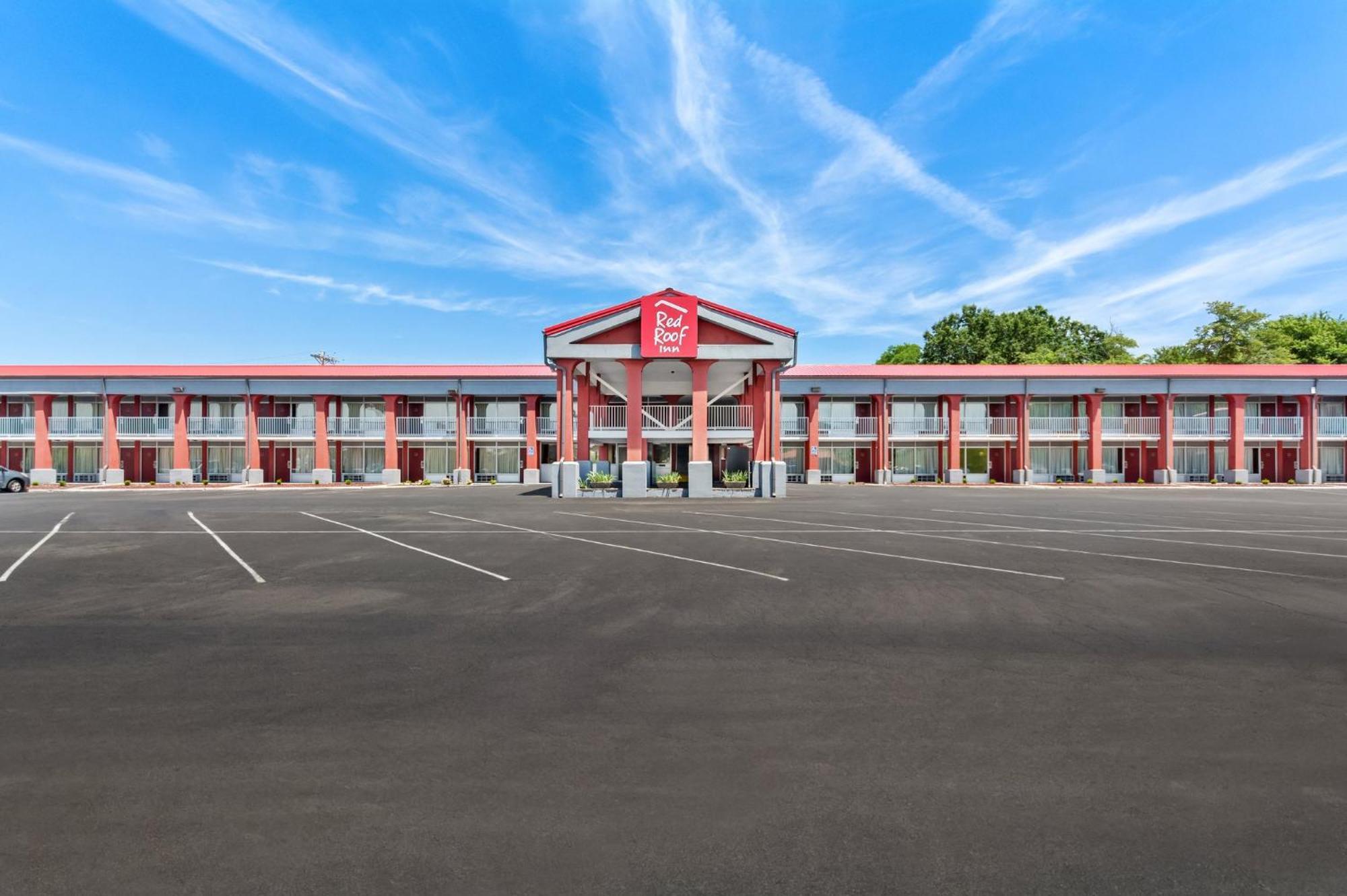 Red Roof Inn בראה מראה חיצוני תמונה
