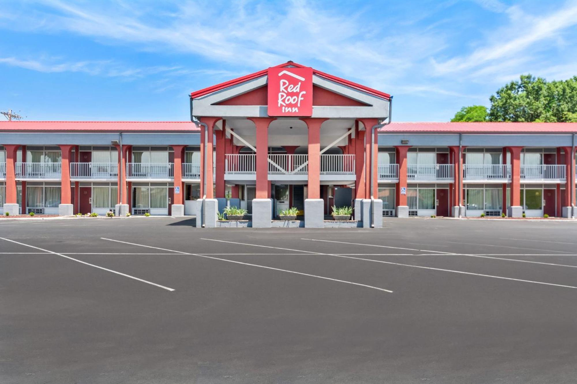 Red Roof Inn בראה מראה חיצוני תמונה